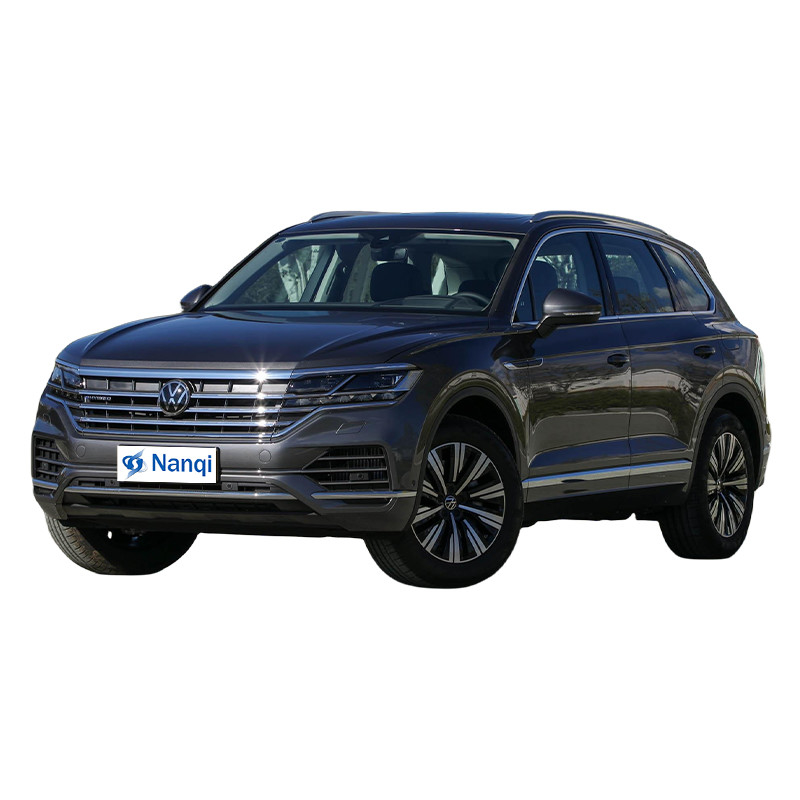 Moda Volkswagen Touareg SUV PHEV 2.0T 252 HP L4 VW Touareg Edizione Nera