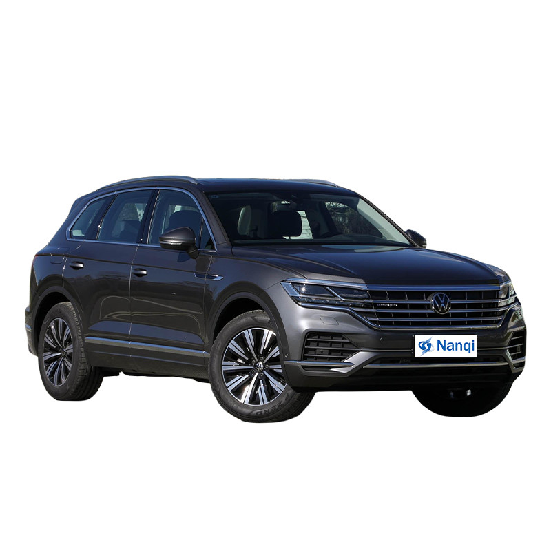 Moda Volkswagen Touareg SUV PHEV 2.0T 252 HP L4 VW Touareg Edizione Nera