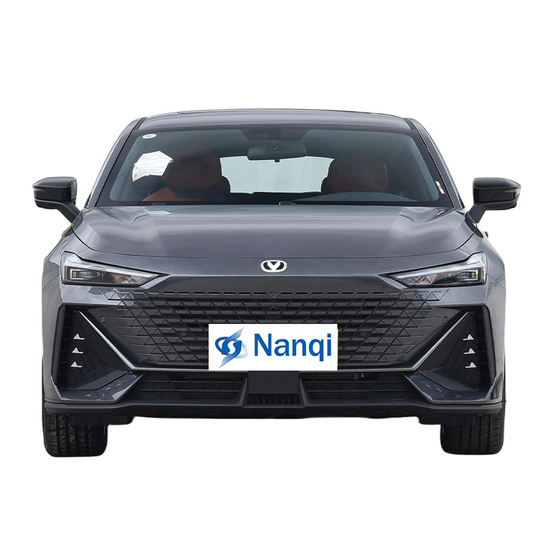 Changan Uni V iDD Nuovo impianto per veicoli a energia in auto ibrida ad alte prestazioni