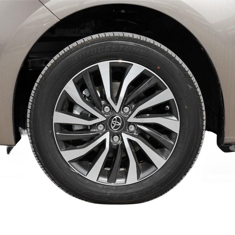Plug In SUV ibrido elettrico Toyota Corolla Twin Engine E+ 1.8L